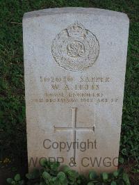 Dar Es Salaam War Cemetery - Letts, William Albert